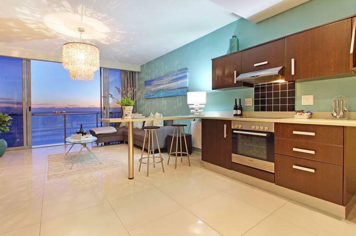 Infinity Oceanview 303A Apartment Bloubergstrand Exterior photo